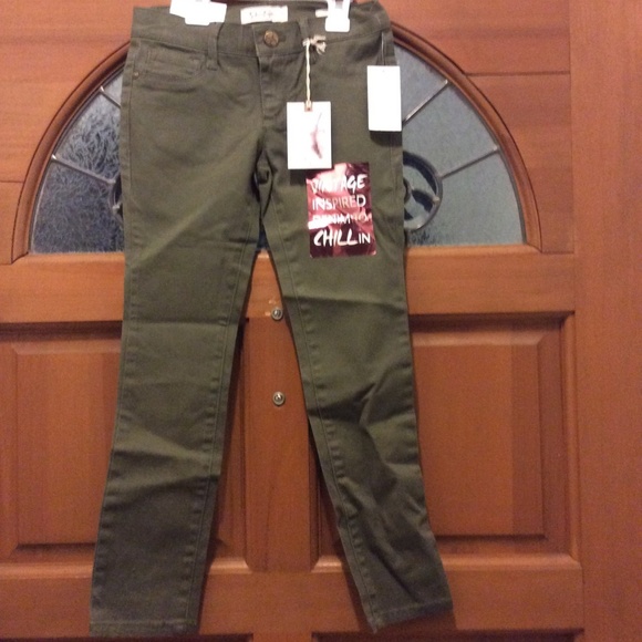COPY - Jessica Simpson Olive Skinny Pants 7 - Picture 1 of 2